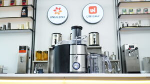 Máy ép trái cây Uniblend UB-800 phù hợp với mọi quy mô kinh doanh quán nước