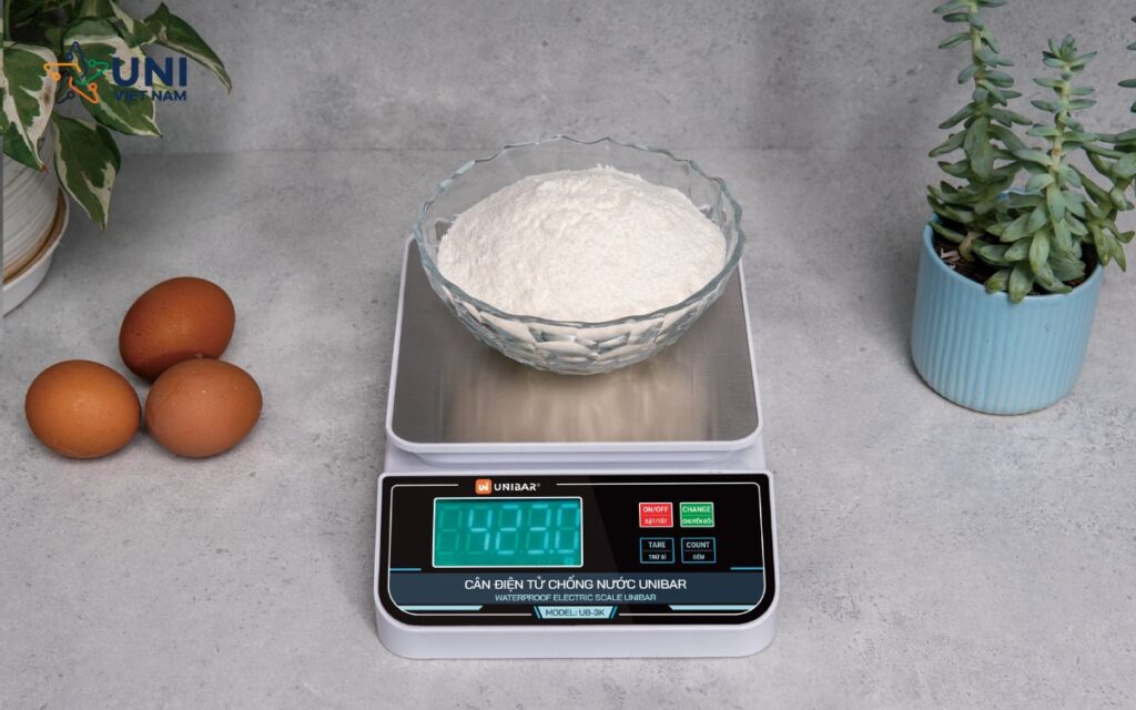 Cân điện tử 3kg chống nước Unibar UB-3K là lựa chọn cơ bản cho những ai cần dùng cân để pha chế, làm bánh, nấu nướng