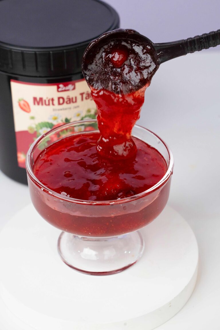 Mứt dâu Zestty